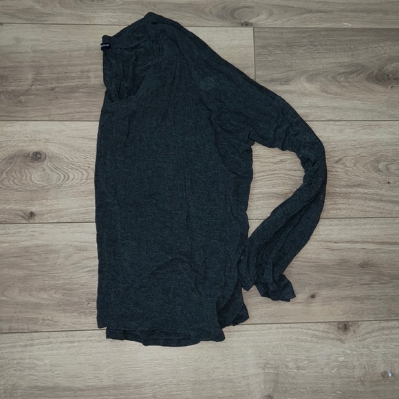 Brandy Melville Gray Long-sleeve shirt - Picture 2 of 3